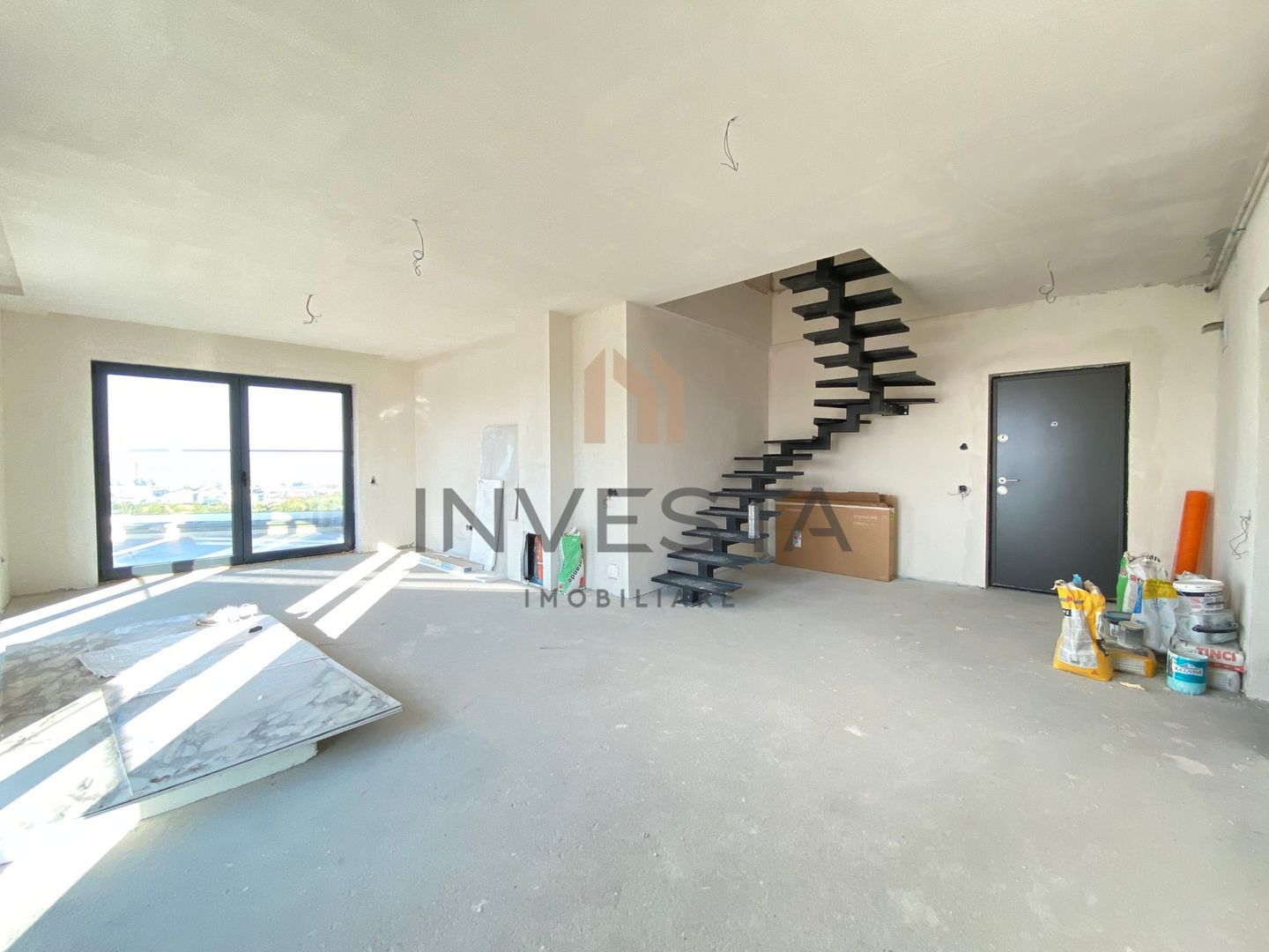 Penthouse pe 2 nivele cu terasa de 20 mp, parcare, bloc nou, Buna Ziua - Poză 1