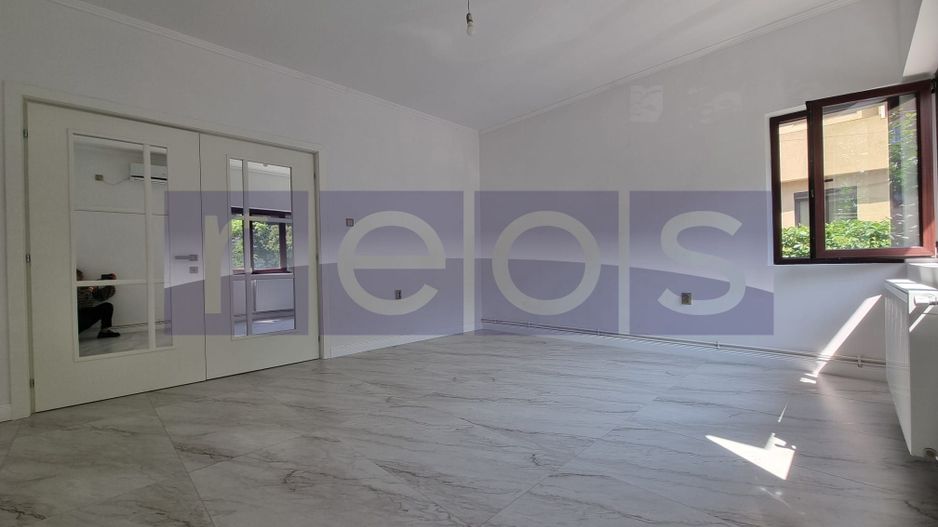 VANZARE - 3- CAMERE IN VILA INTERBELICA -TINERETULUI - Poză 2