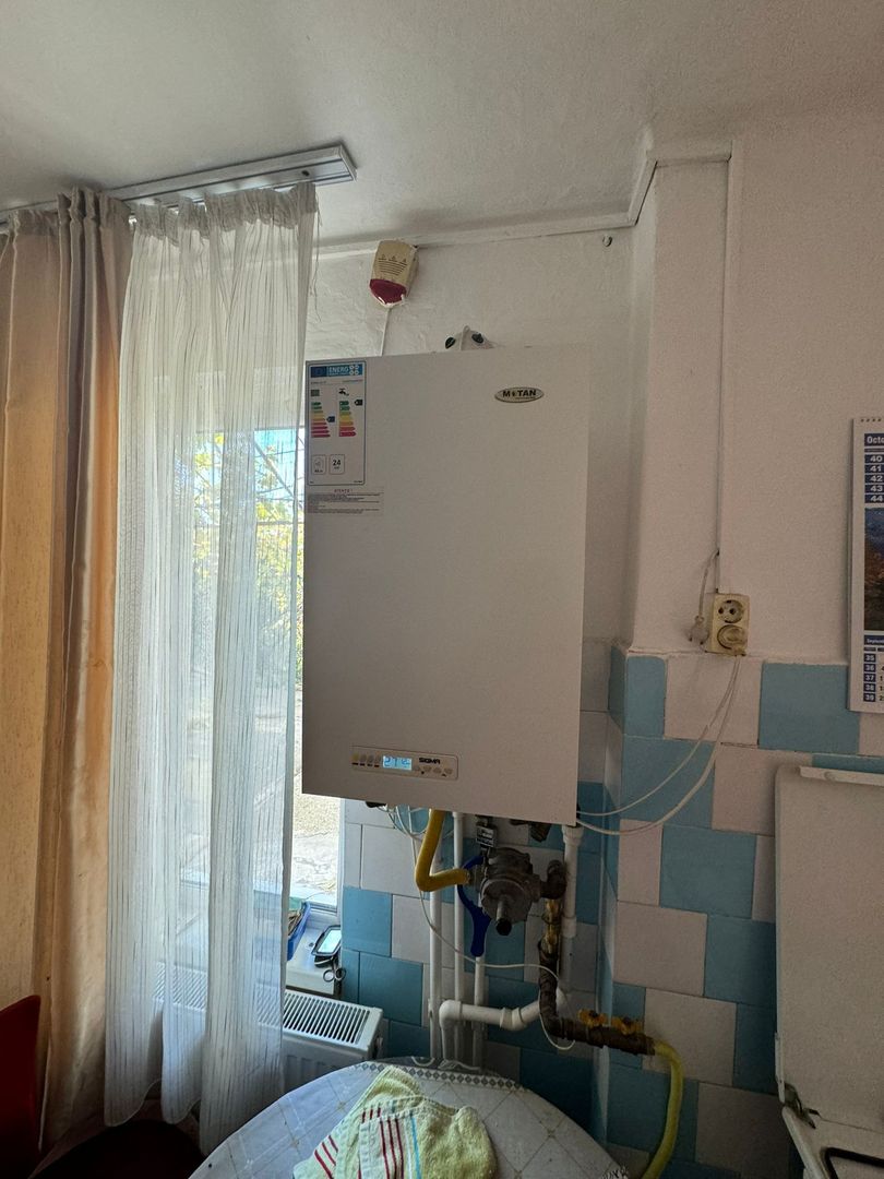 De vânzare  casă situată pe strada Mihail Sadoveanu - Poză 12