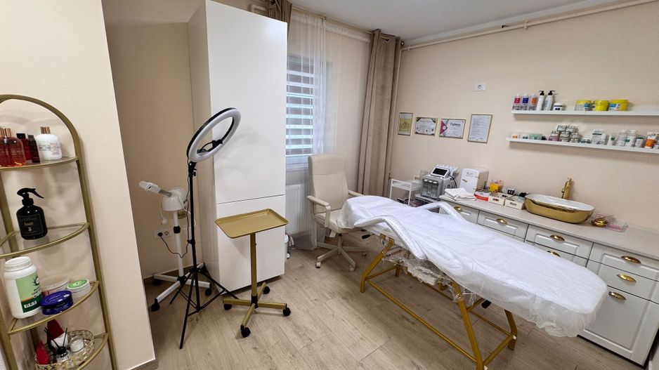 SPATIU ADIMISTRATIV - CURTE PRORIE 78MP, 2 PARCARI + AFACERE LA CHEIE - Poză 2