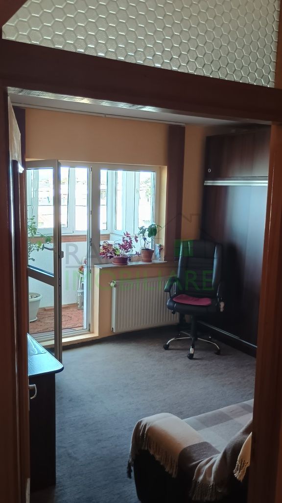 Apartament spațios cu 3 camere, 78 mp, 2 băi și 2 balcoane – Vlahuta - Poză 1