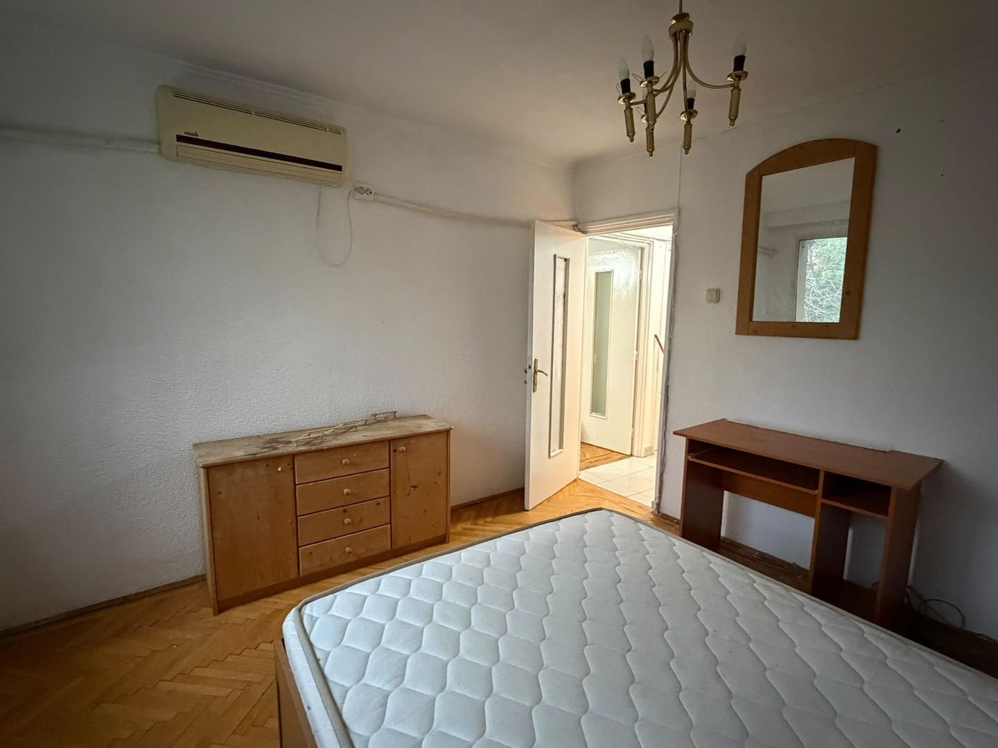 Apartament 2 camere de inchiriat Drumul Taberei - Poză 11