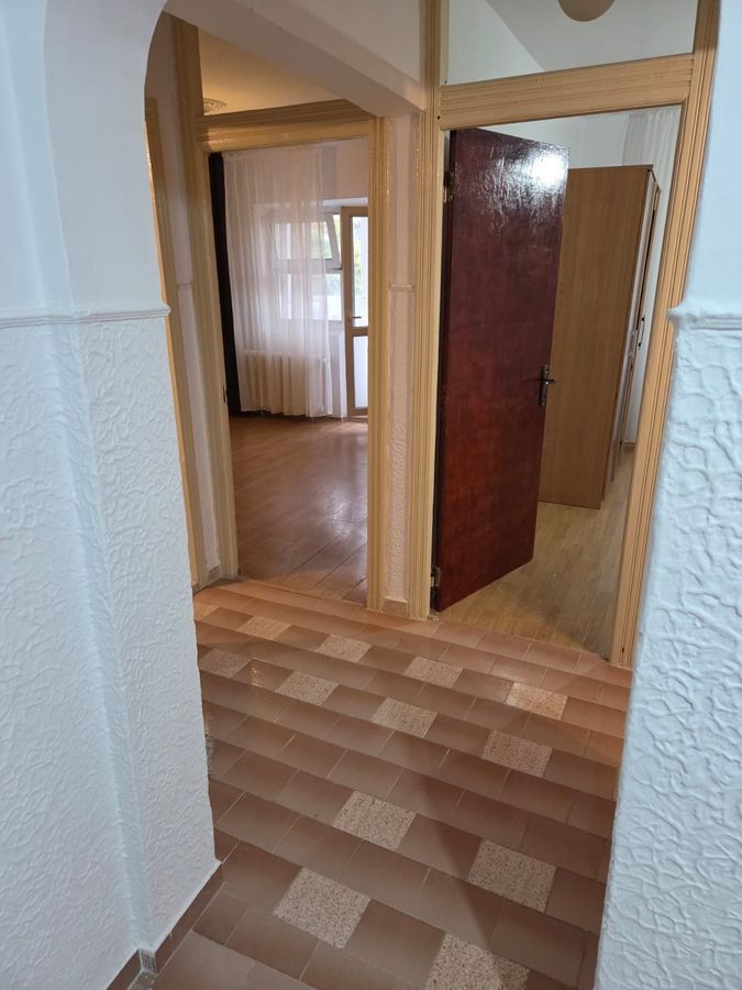 Apartament 4 camere 92mp, etaj 1, parcare inclusa, nemobilat, 2 băi, Mall Vitan - Poză 5
