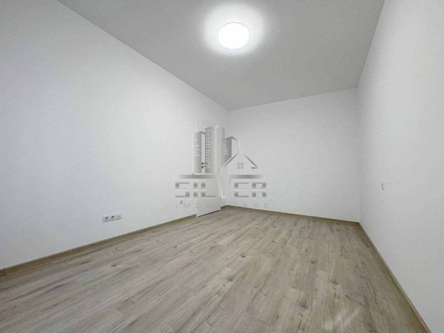 Apartament cu 2 camere/gradina 75 mp/zona Parc Poligon. - Poză 7