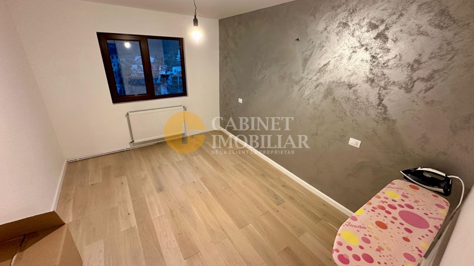 Nicolina - Apartament 3 Camere Decomandat -Etaj3  + Loc De Parcare ,Bloc - 1992 - Poză 9