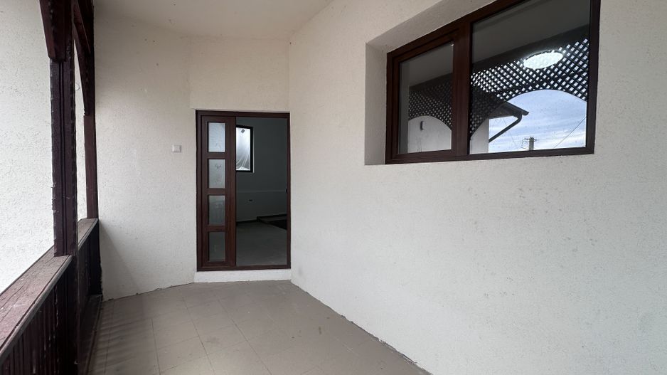 Între dealuri, viță de vie și liniște deplină! Vanzare casa in Prahova - Poză 29