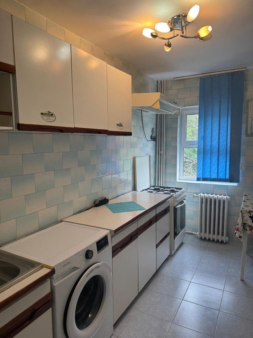 AP. 2 CAMERE VACARESTI - BUCATARIE INCHISA, METROU, MOBILAT MODERN - Poză 6