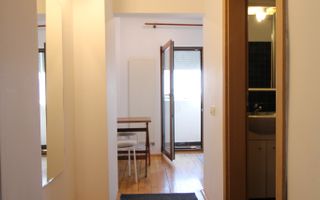 Corneliu Copusul, o camera, centrala proprie. - Poză 4