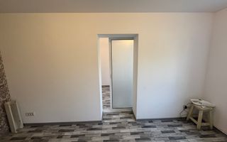 SPAȚU COMERCIAL 34 MP CAMPULUNG VIZAVI DE CENTRU MEDICAL CLUBUL SANATĂȚII - Poză 19