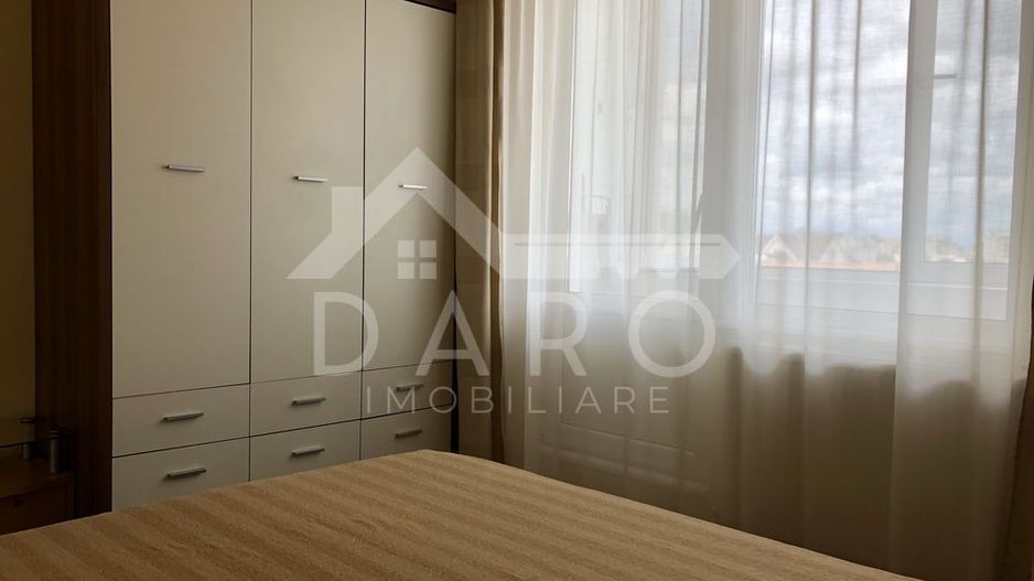 Inchiriez apartament cu 3 camere zona Univ. Dimitrie Cantemir - Poză 4