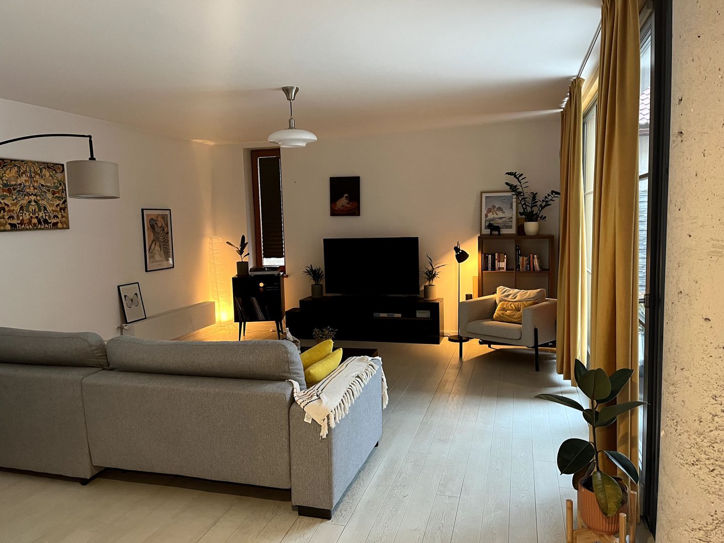 Locuinta spatioasa in triplex - Poză 3