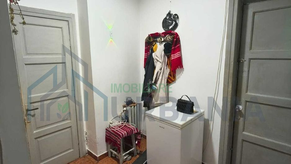 Apartament 3 camere, clădire istorică, centrul Iașului – 70 mp, potențial lux/business - Poză 2