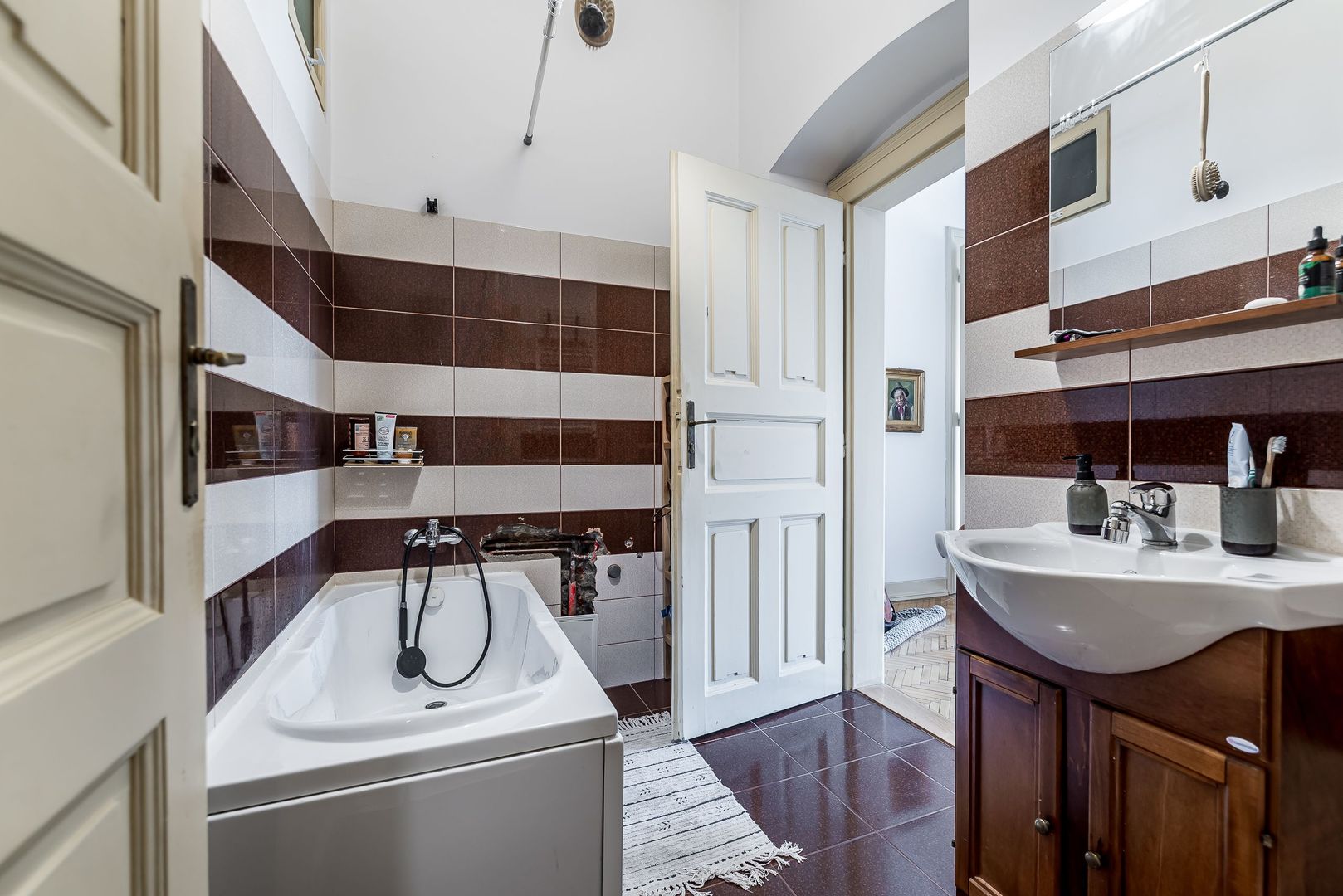 3 camere în Palatul Gemeinhardt, pe malul Begăi | Timișoara - Poză 8