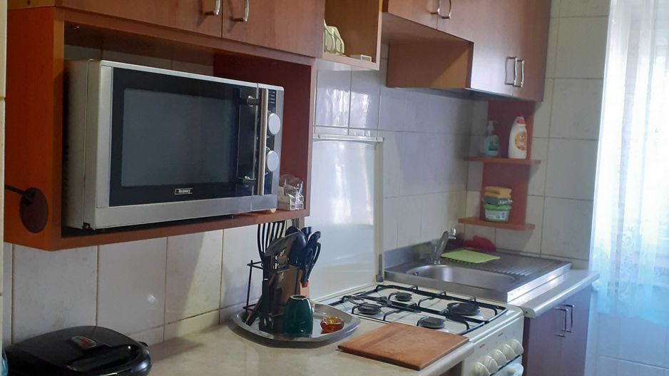 Apartament 2 camere-Dec.- etaj 3-360euro-Nicolina - Poză 4