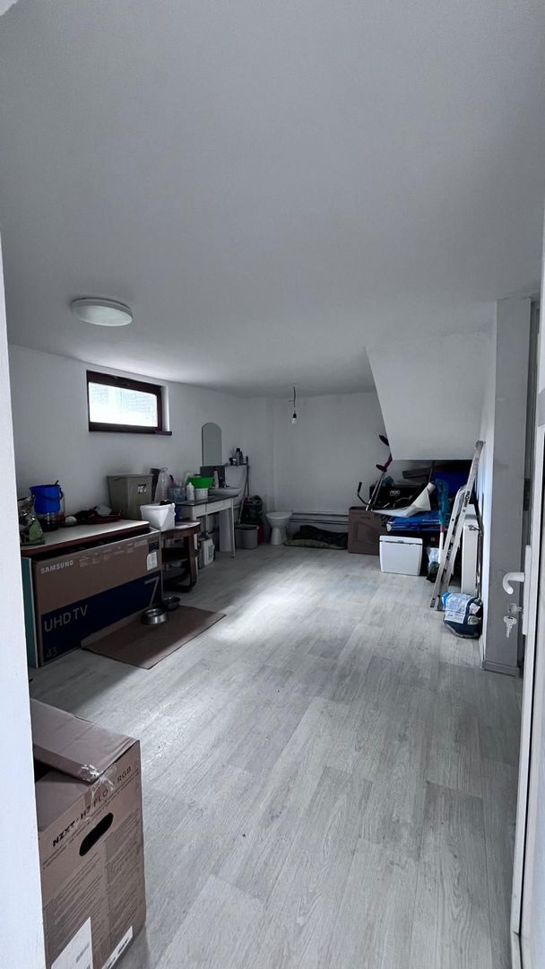 Casa de vanzare in Micesti pe 2 nivele si demisol cu garaj - Poză 11