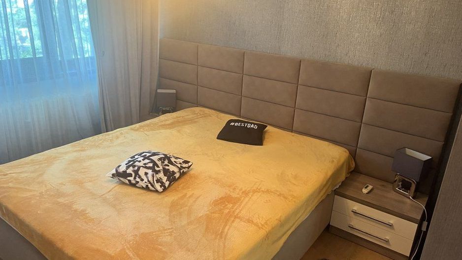 Spre închiriere apartament 3 camere renovat - Poză 13