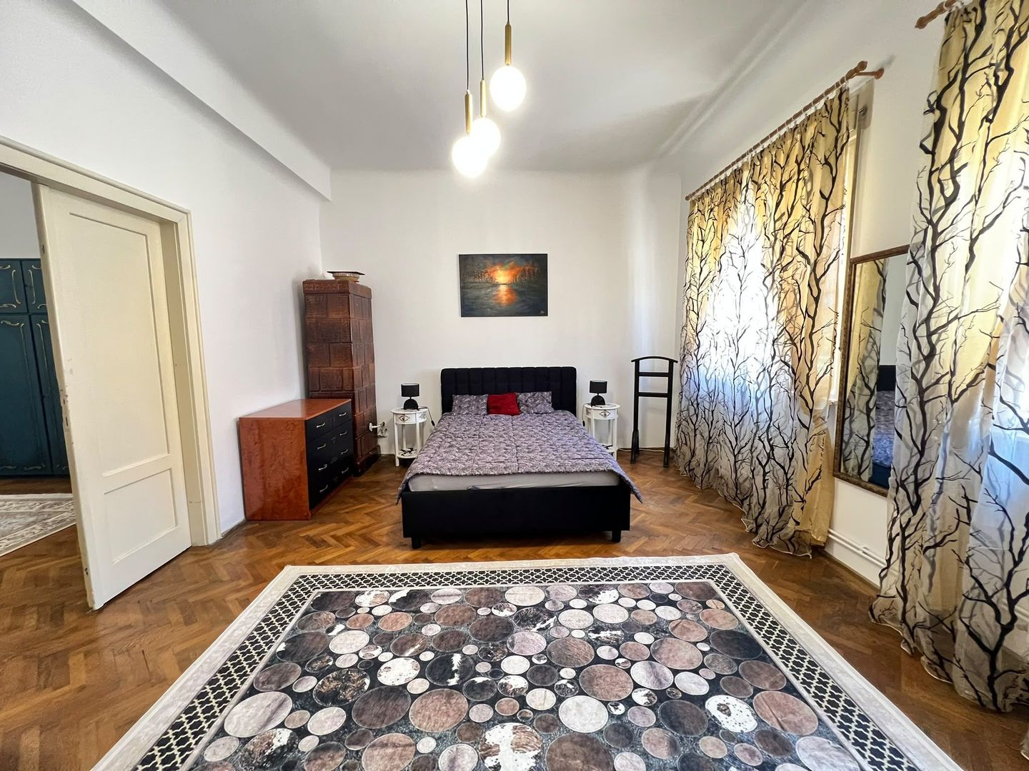Apartament spatios cu 3 camere | 83 mp + veranda + curte | Ultracentral - Poză 5