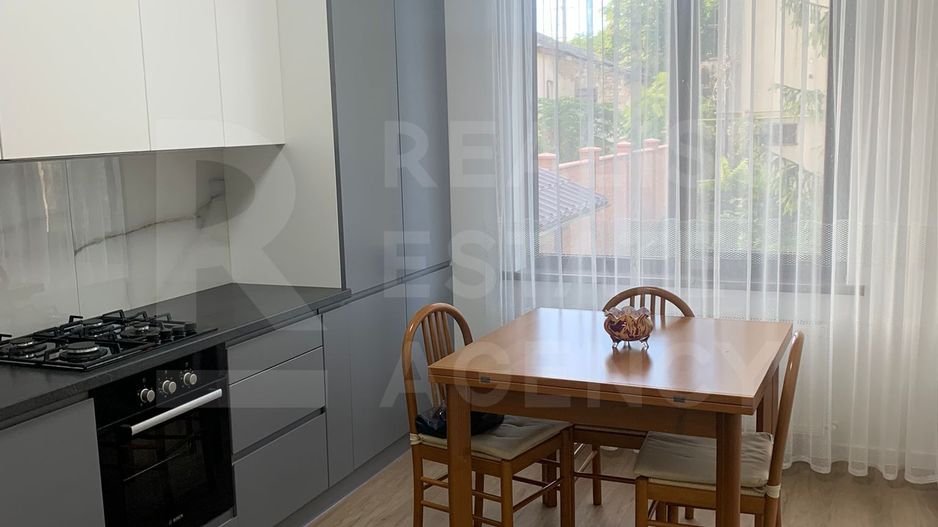 Chirie, apartament, 2 camere, strada Alexei Şciusev, Centru - Poză 4