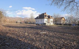 BREAZA - Central, langa Primarie 2.600 mp. teren ideal constructie - Poză 2