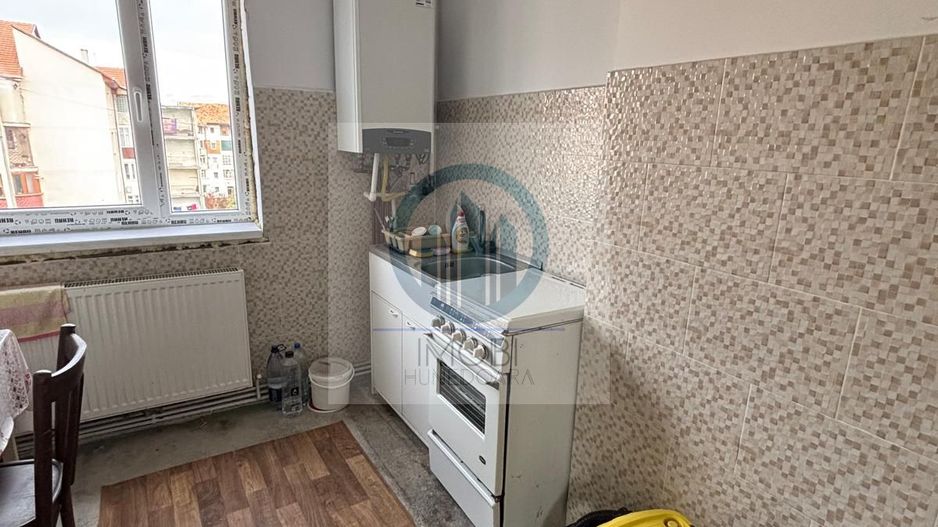 Apartament 2 camere decomandat situat Deva, strada Maraști etaj 4 - Poză 7