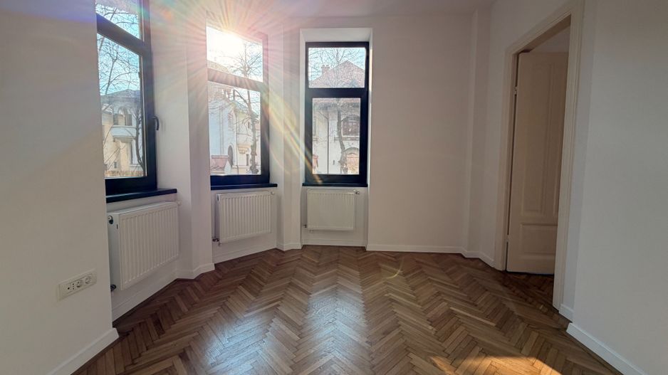 CLADIRE BIROURI | CAPITALE | OPORTUNITATE - Poză 2