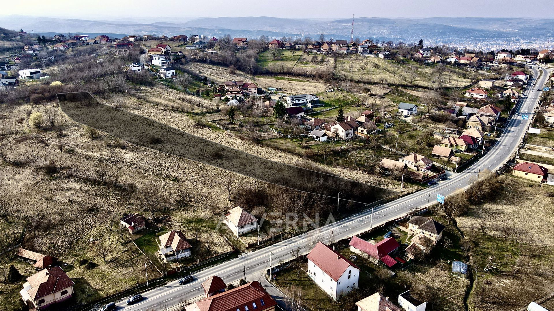 COMISION 0% - Teren intravilan | 4136mp | front 25ml la E81 | Feleacu - Poză 1