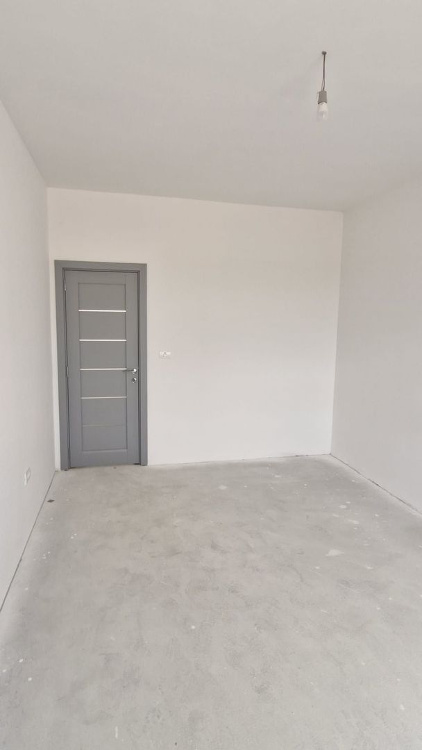 Casă / Vilă cu 4 camere de vânzare în Mosnita Noua - Poză 4