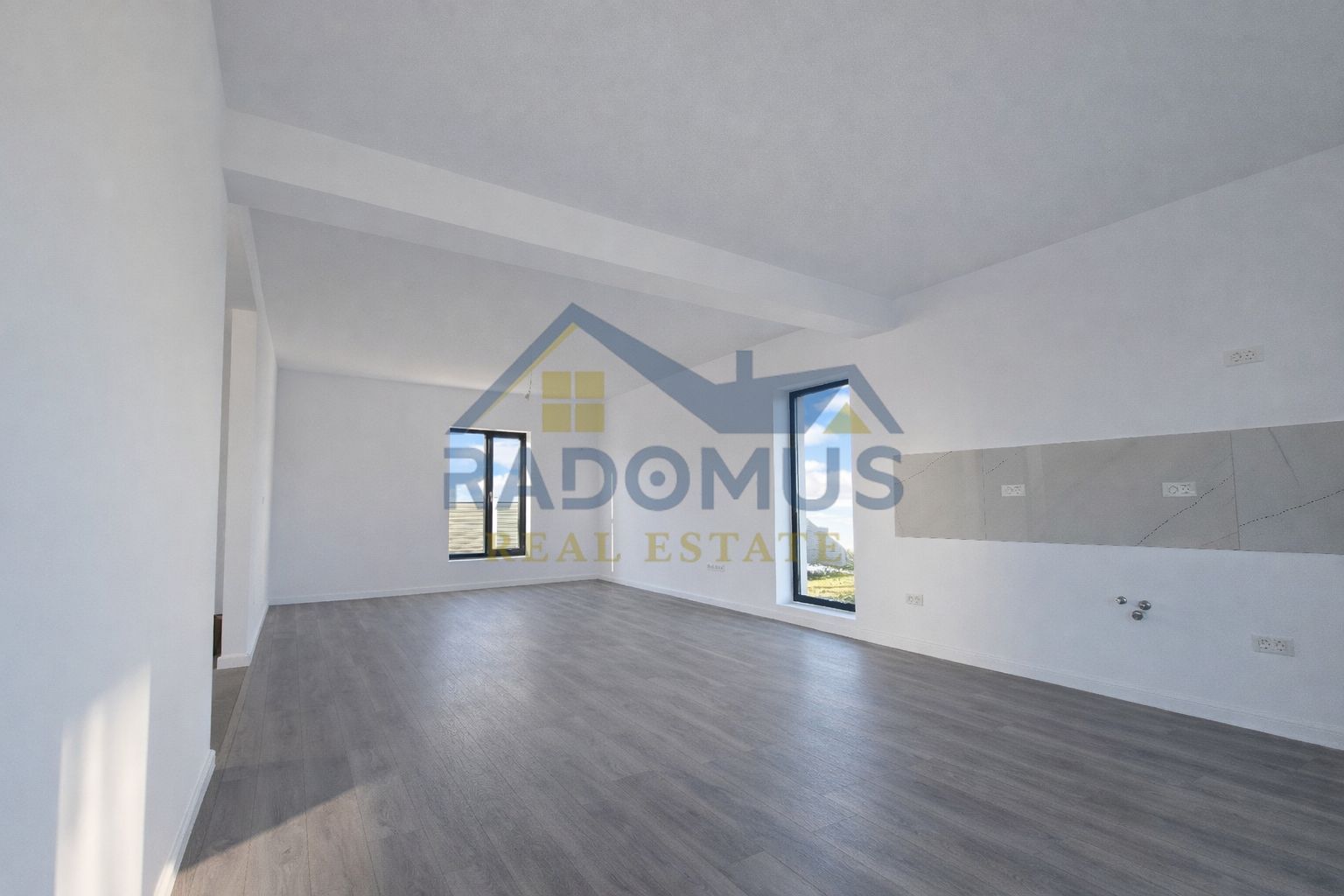 Casă P+M Berceni I 5 camere  I 2 Băi I 135 mp Utili I Teren 370 Mp I - Poză 4