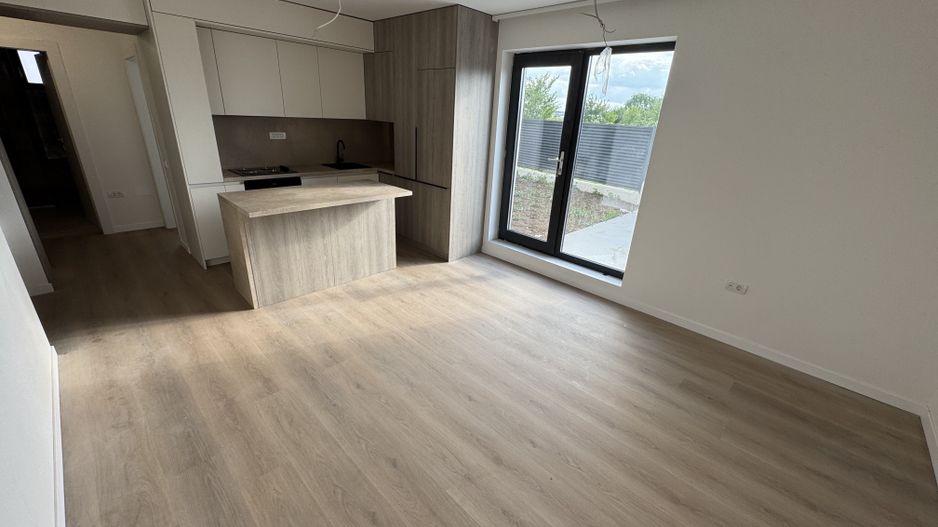 Apartament 3 camere si  CURTE mare, Otopeni 23 august - Poză 5