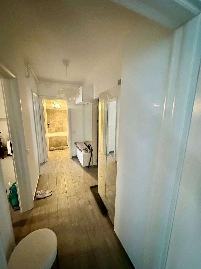 Apartament 2 camere,suprafata generoasa,loc parcare subteran - Poză 4