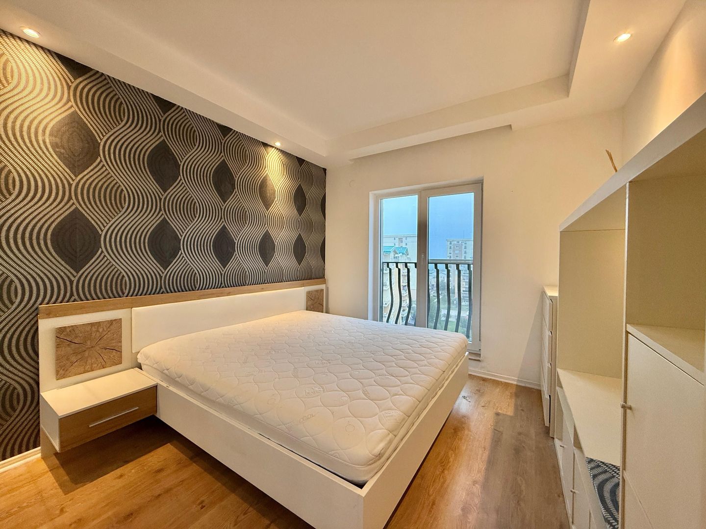 COSMOPOLIS - Apartament cu 2 camere, mobilat si utilat. - Poză 7