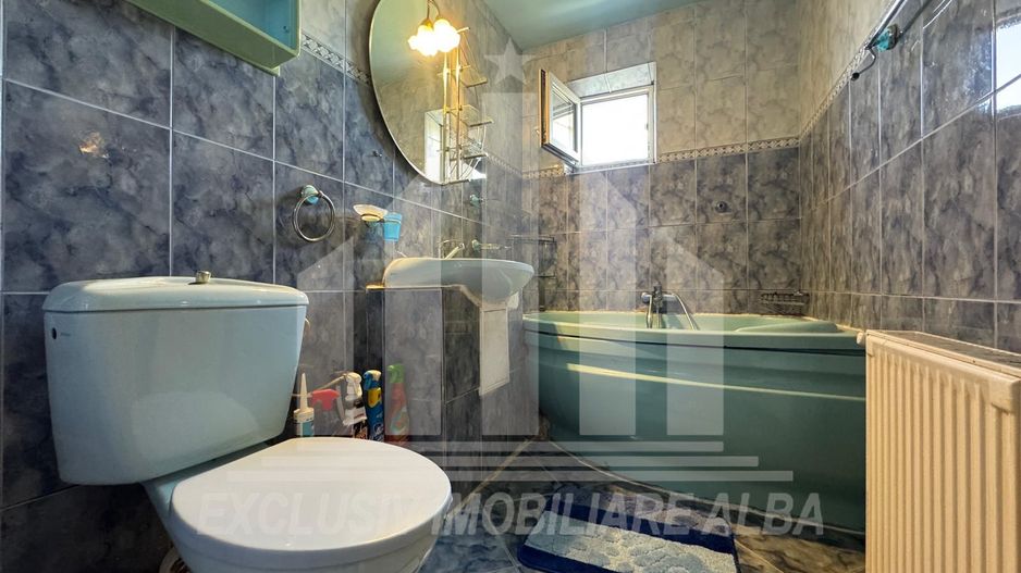 Apartament cu 3 camere decomandate de inchiriat, Cetate - Poză 6