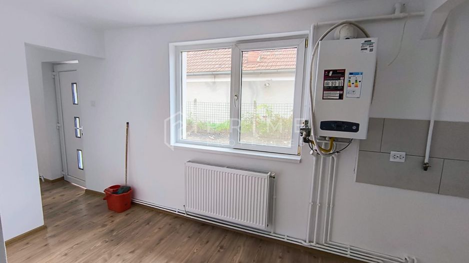 Casă cu 3 camere de vânzare, la cheie, în Unirii, Târgu Mureș - Poză 4