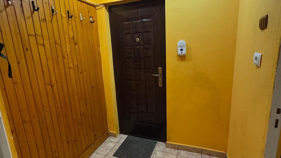 Propunem apartament de vanzare, 2 camere zona intim Arad - Poză 2