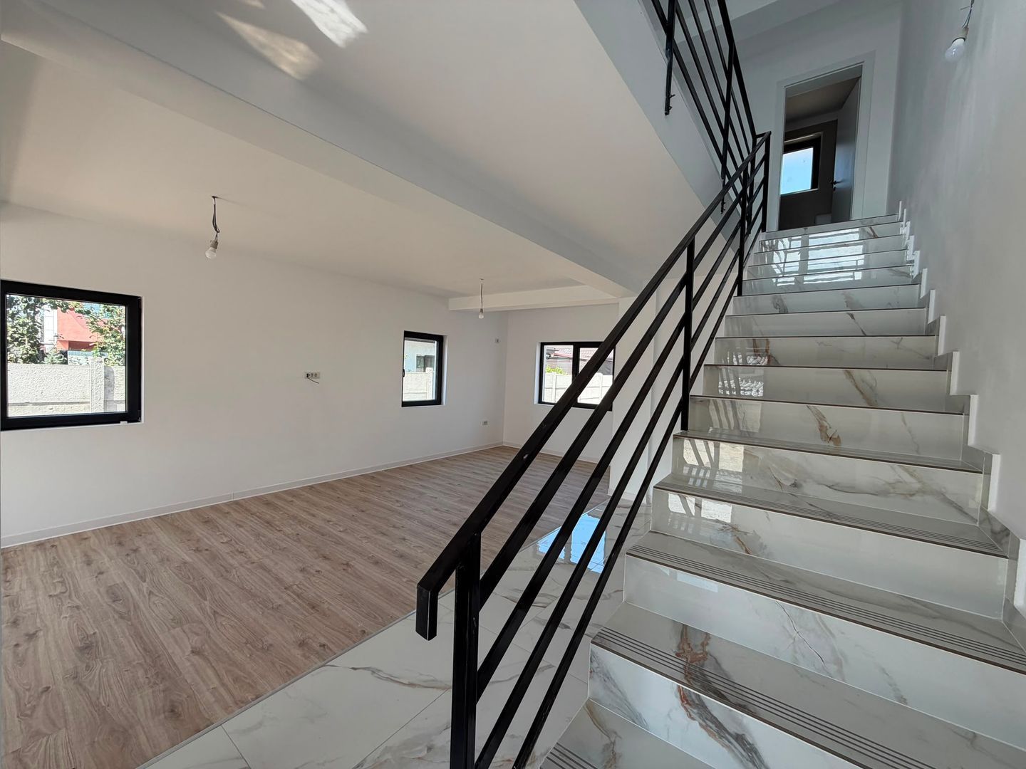 CASA INDIVIDUALA GLINA, INCALZIRE PARDOSEALA, TEREN 325 MP, COMIS 0% - Poză 11