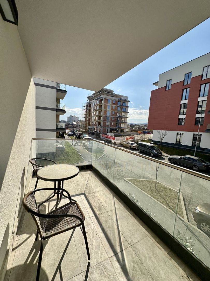 Vanzare apartament 2 camere, decomandat, garaj, Andrei Muresanu - Poză 2