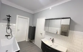 Apartament 110 mp utili ,  LUX  boxa , curte acces auto Balcescu - Poză 13