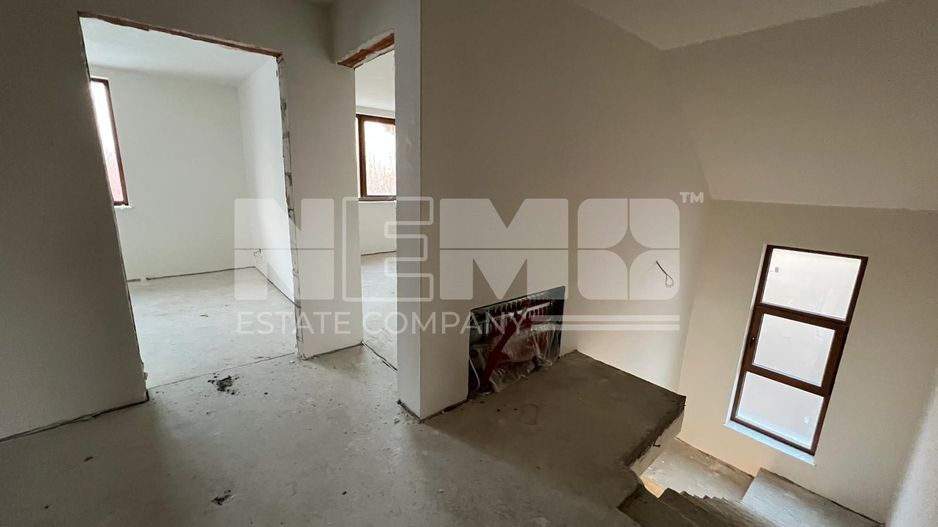 Case Semifinisate | Cu Garaj și curte - Poză 5