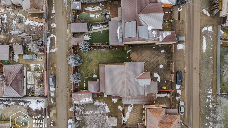 Vila de lux, D+P+E+M, Gradiste, la cheie, 300mp, 6 camere, teren 580mp - Poză 30