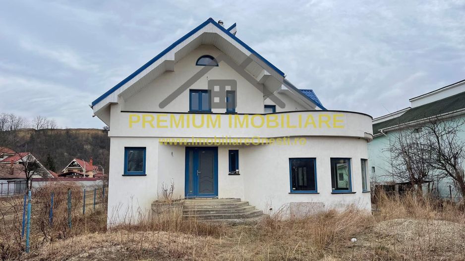 Vila de Vanzare Onesti - Zona de sus - Poză 1