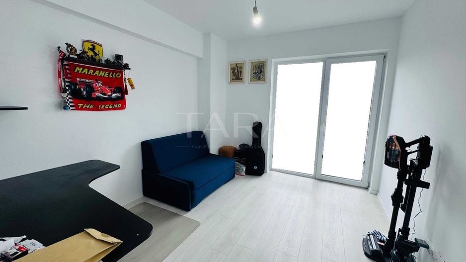 Apartament modern cu 4 camere, terasă panoramică de 38 mp. - Poză 2