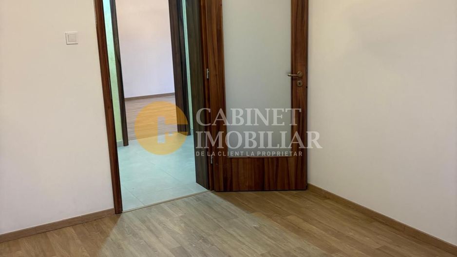 2 CAMERE DECOMANDAT-52 MP-ETAJ 3- PARCARE - ZONA POITIERS - Poză 7