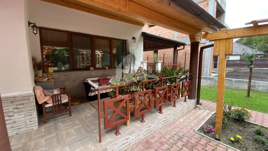 Vila  Frumoasa , Sibiu ,6 camere , 5 Bai , mobilata ,utilata - Poză 8