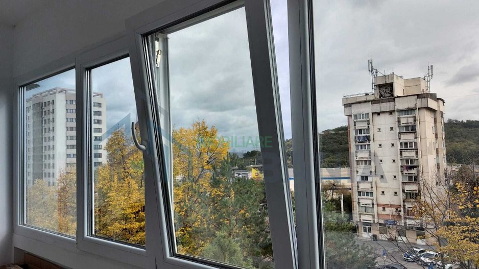 # vand Apartament 2 camere, Decomandat Cug - Poză 5