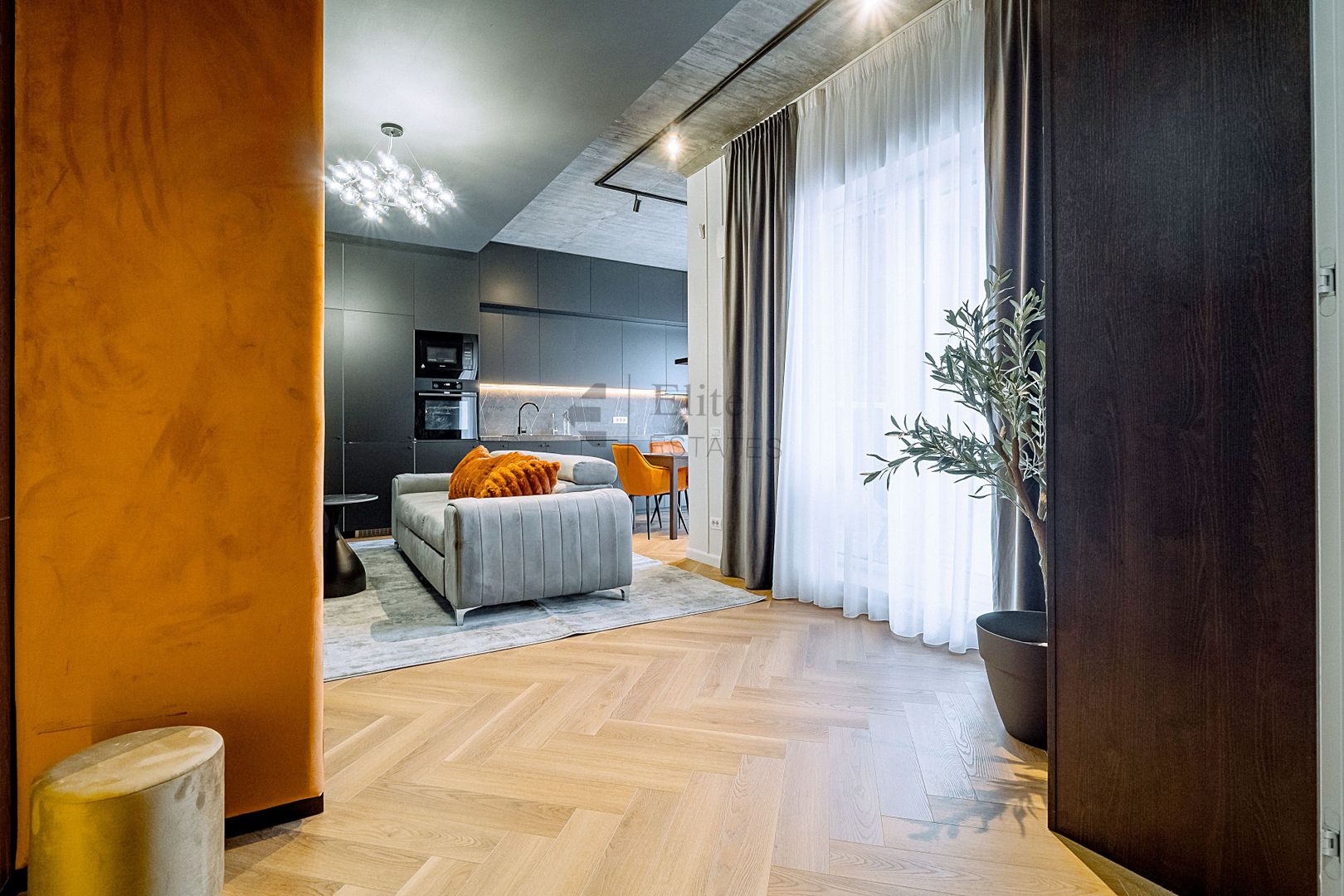 Apartament nou cu 2 camere in bloc "Verde" Zona Centrala - Poză 3