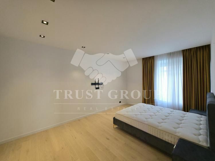 Penthouse de 263mp cu terasă de 165mp & vedere catre lacul Floreasca | 2 Garaje - Poză 13