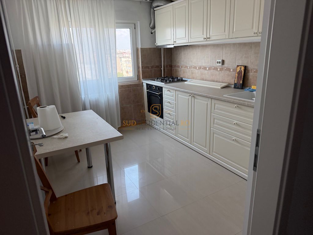 Apartament 3 camere , renovat recent, zona Sebastian-Rahova - Poză 3