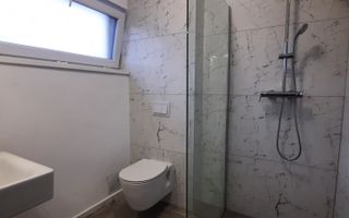 Locuinta cu 3 camere, curte si 2 locuri de parcare - Poză 9