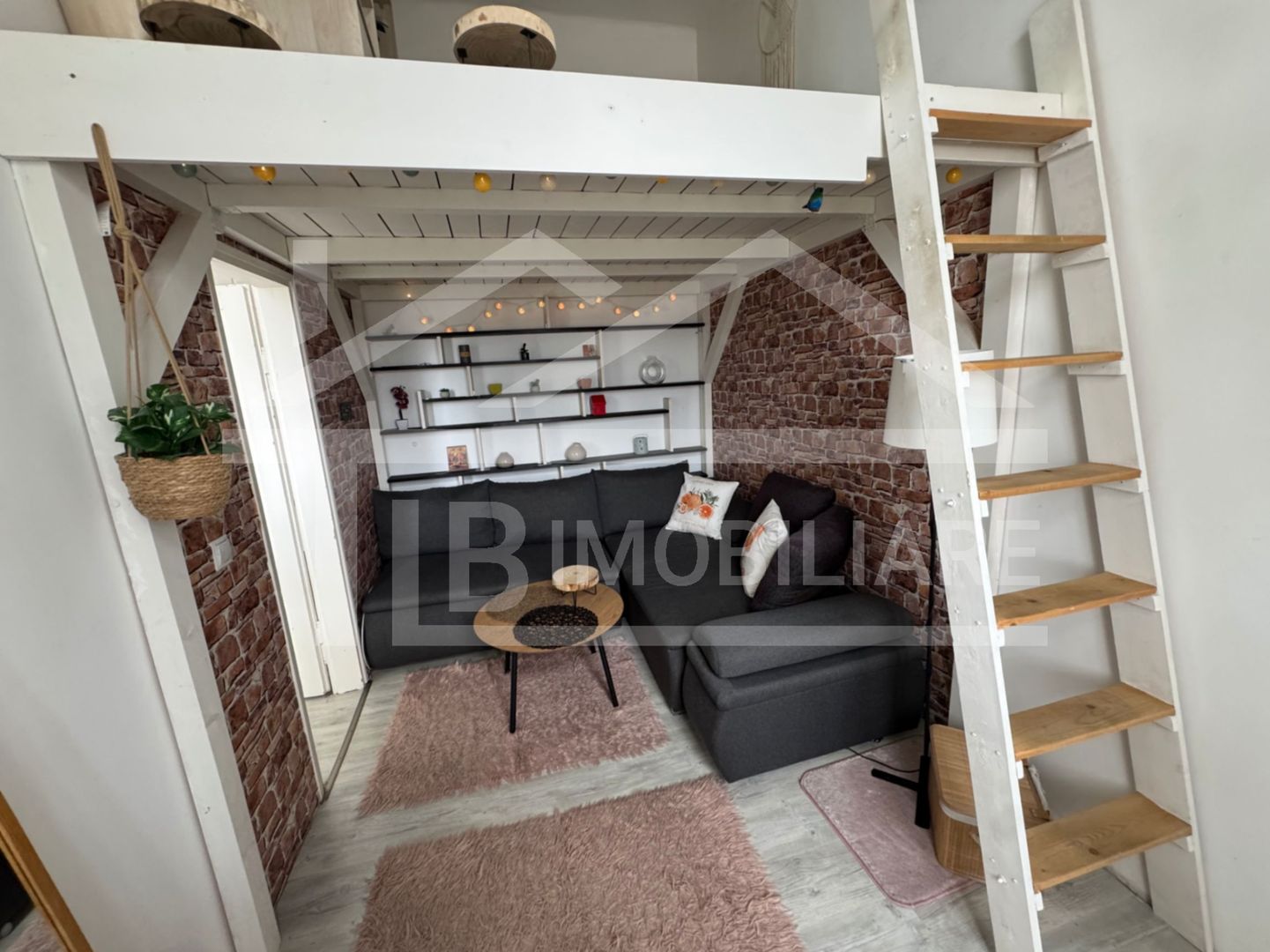 Apartament cu o cameră, 50mp, Zona Ultracentral - Poză 1