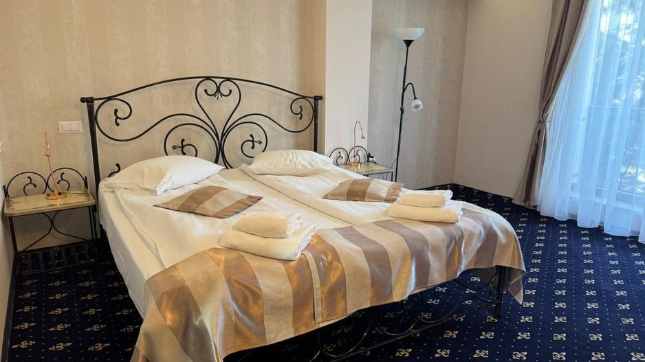 HOTEL DE VANZARE - Poză 7